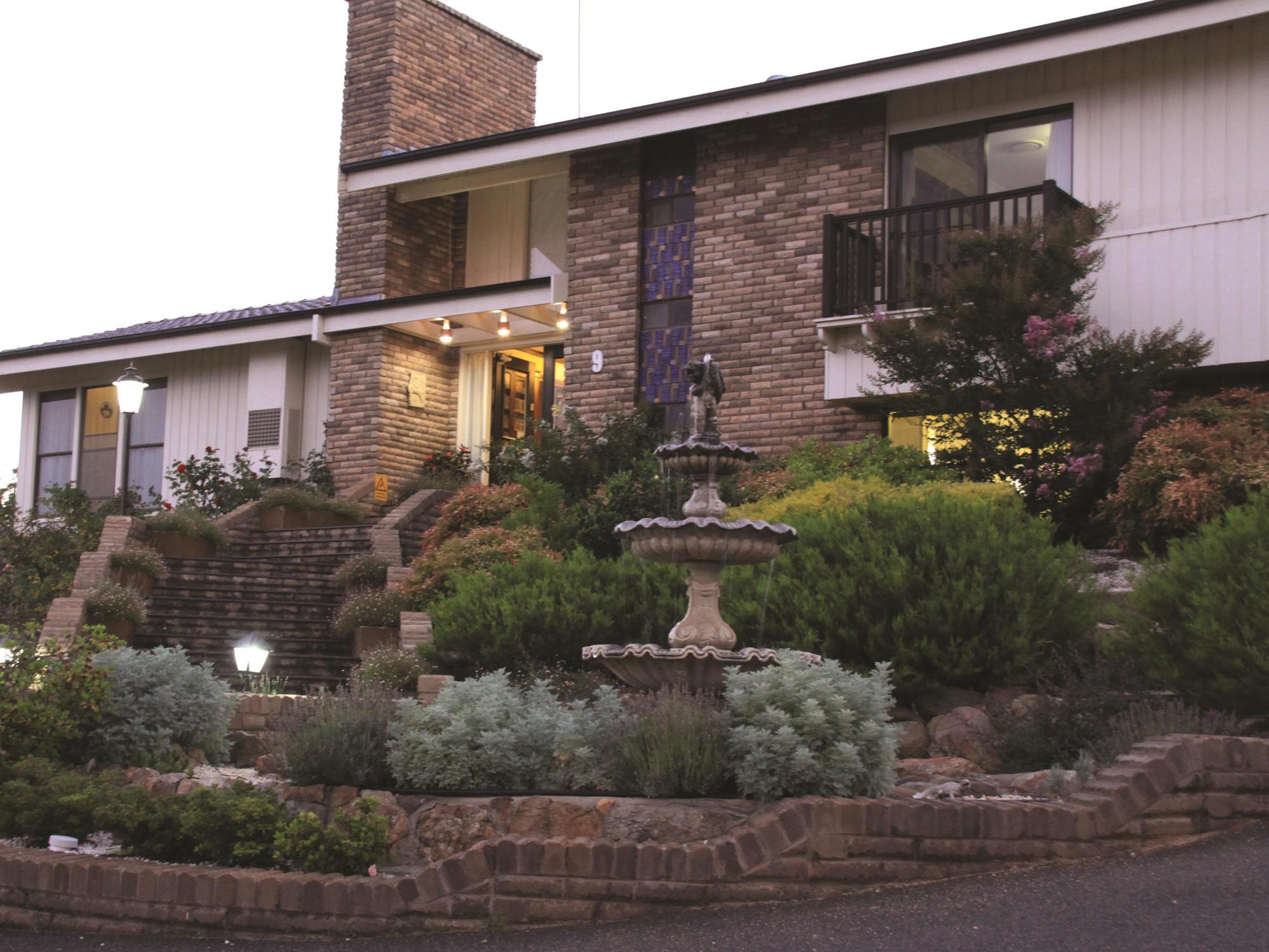 Bathurst Heights Bed & Breakfast Exterior photo