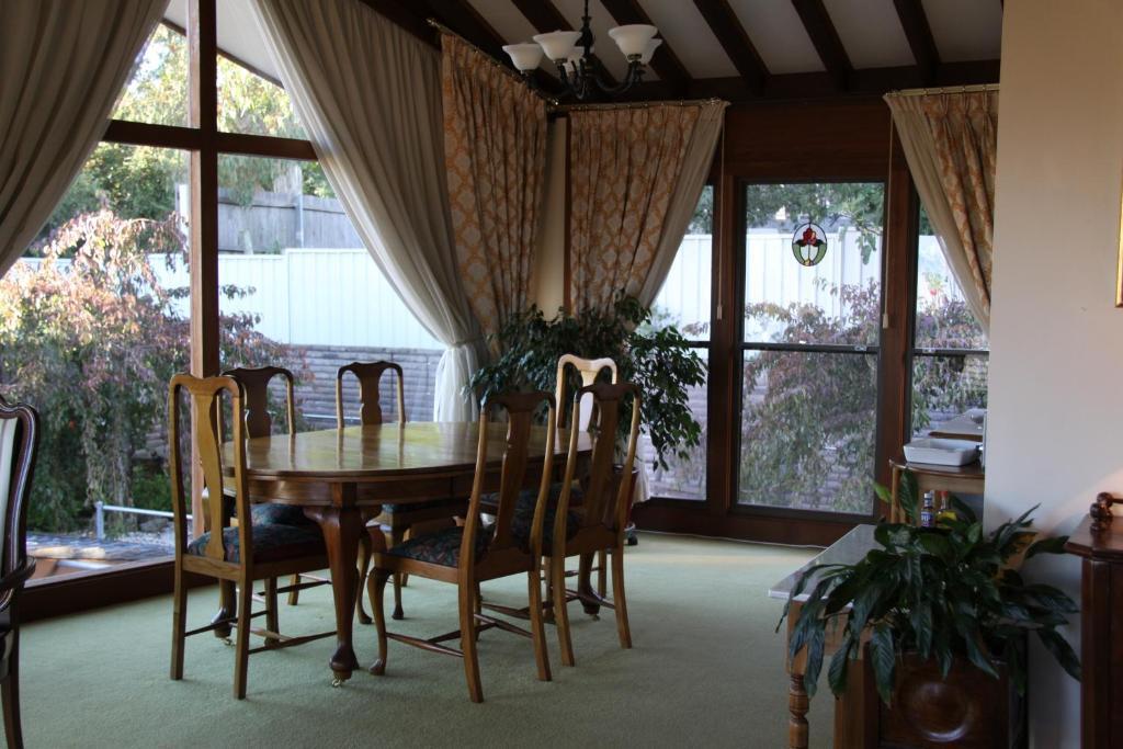 Bathurst Heights Bed & Breakfast Exterior photo