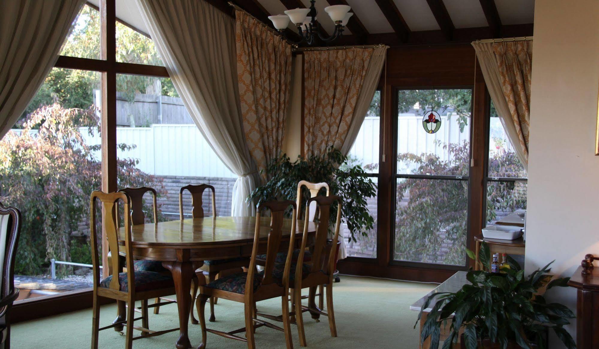 Bathurst Heights Bed & Breakfast Exterior photo