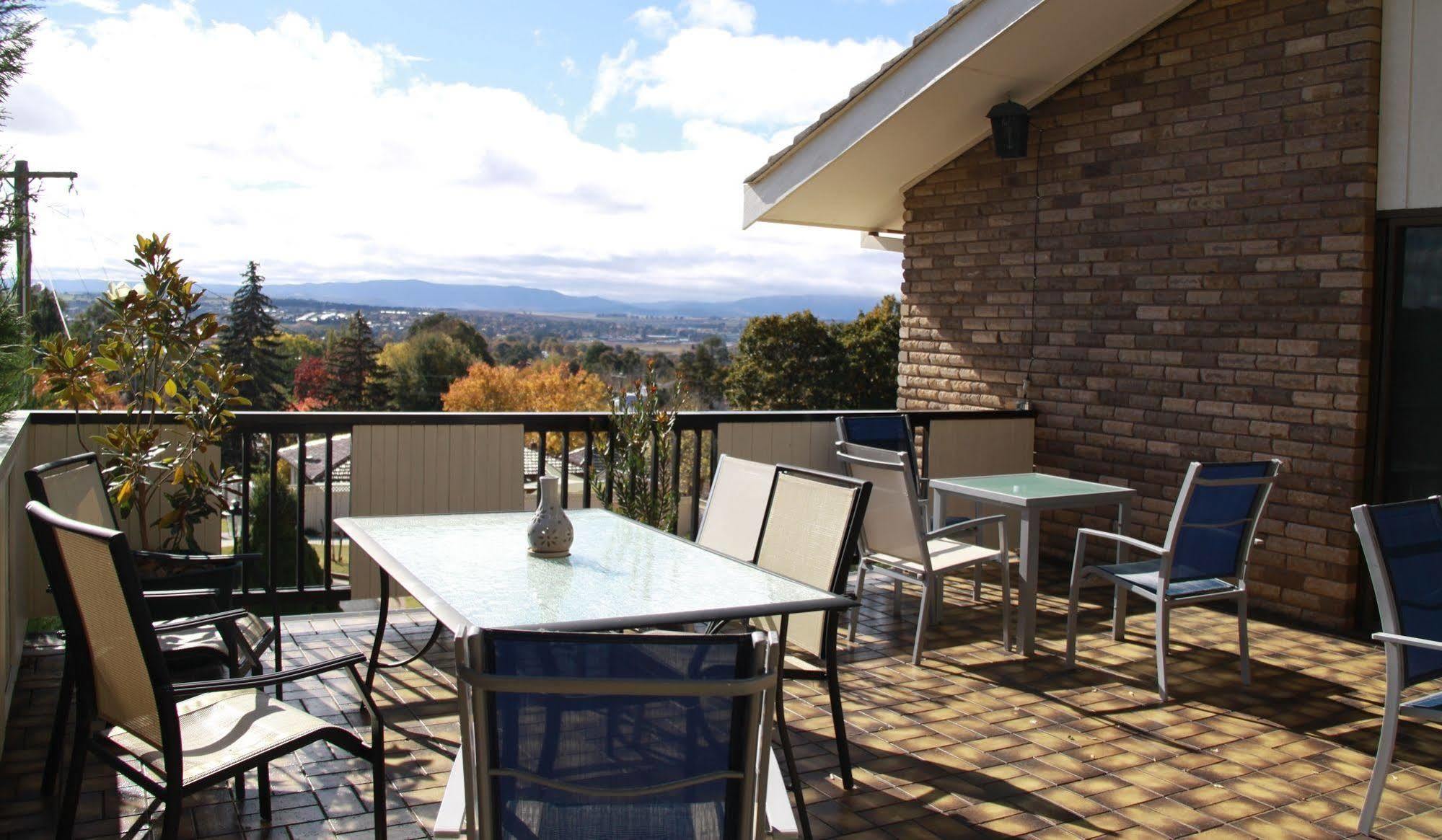 Bathurst Heights Bed & Breakfast Exterior photo